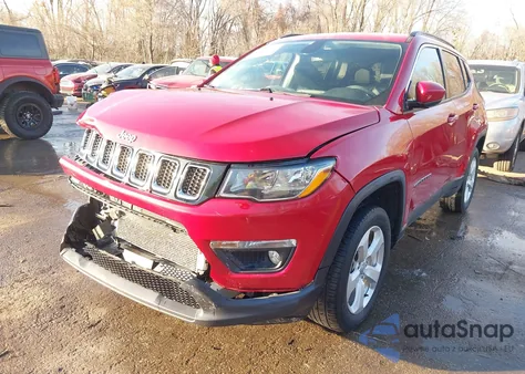 2019 Jeep Compass Latitude 4X4 z USA, uszkodzony, nr VIN 3C4NJDBB5KT737225
